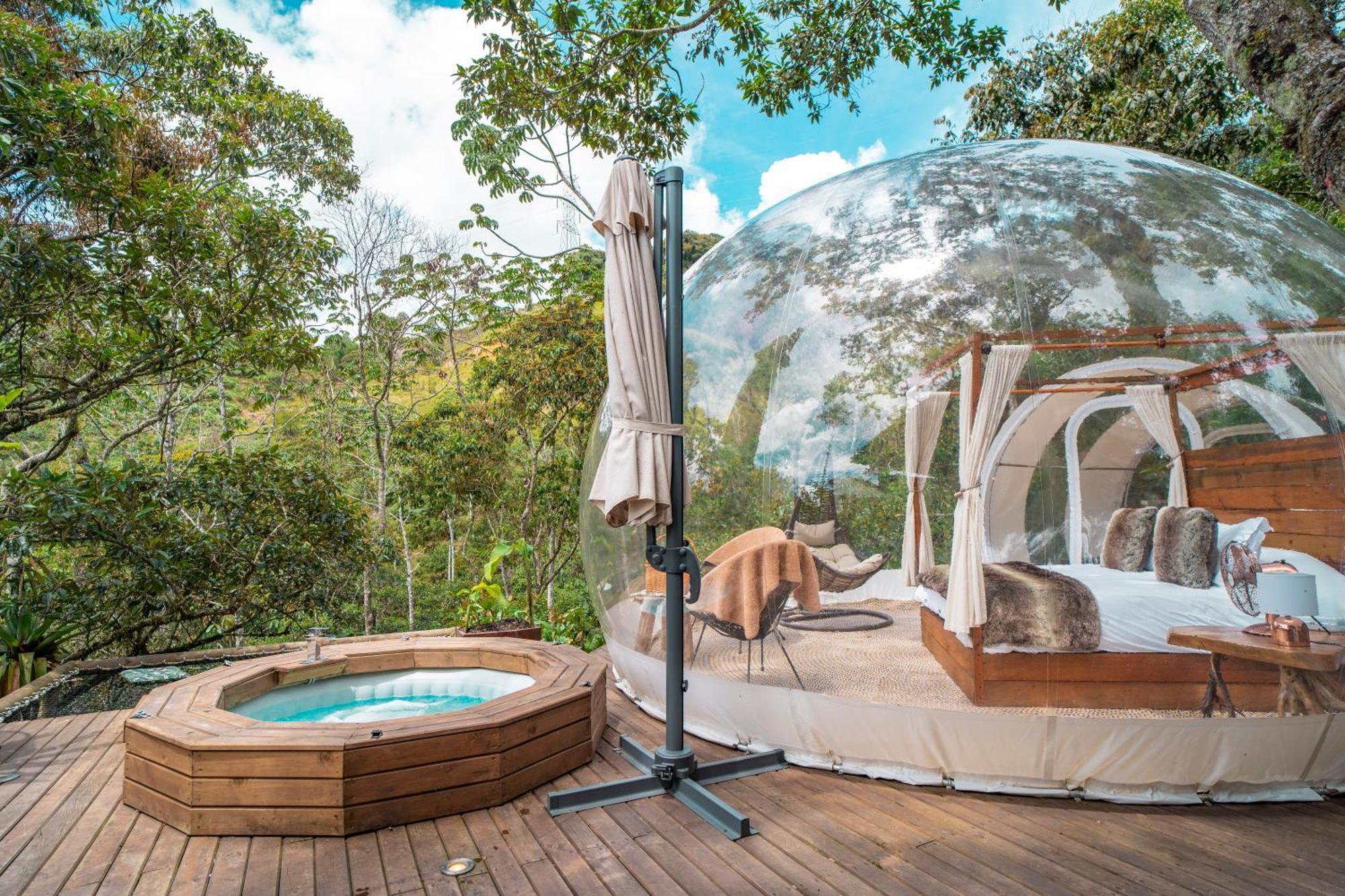 Luxury tent Bubblesky Glamping 15 Min From Medellin 4*